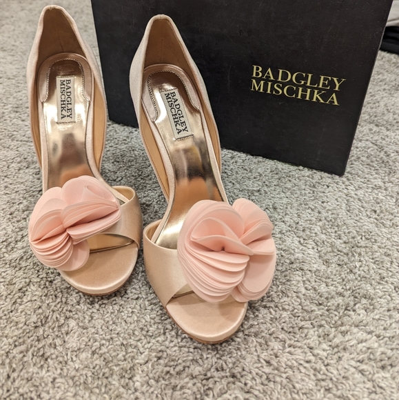 Badgley Mischka Pink Satin Randall Pump - Picture 2 of 5